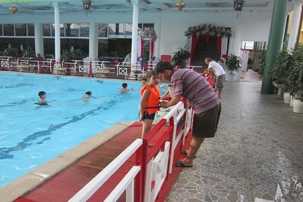 bể bơi hải quân