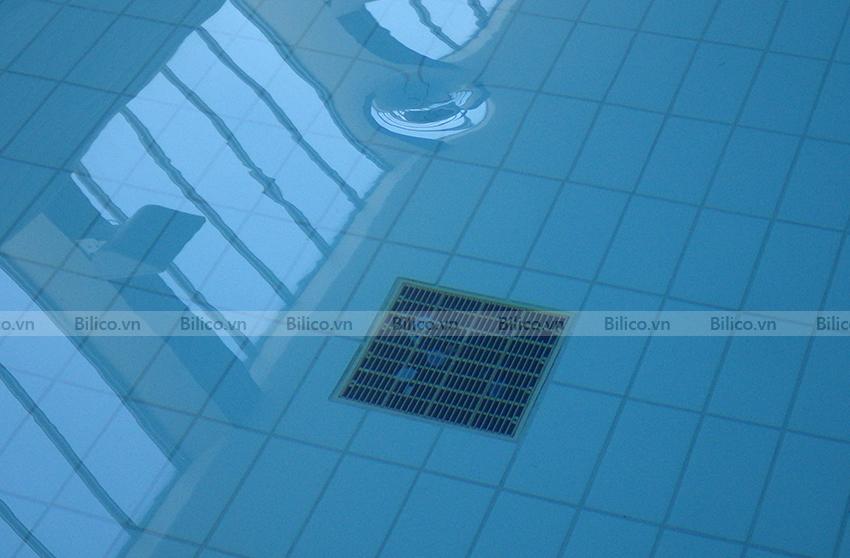 Ứng dụng nắp thu đáy vuông SPS SP1032 thu nước hồ bơi