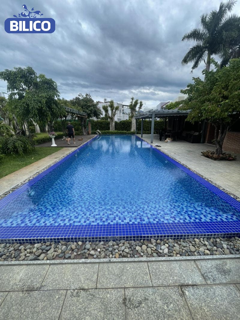Cải tạo hệ thống điện, phòng máy và ốp lát gạch mới cho bể bơi anh Thanh tại Nha Trang