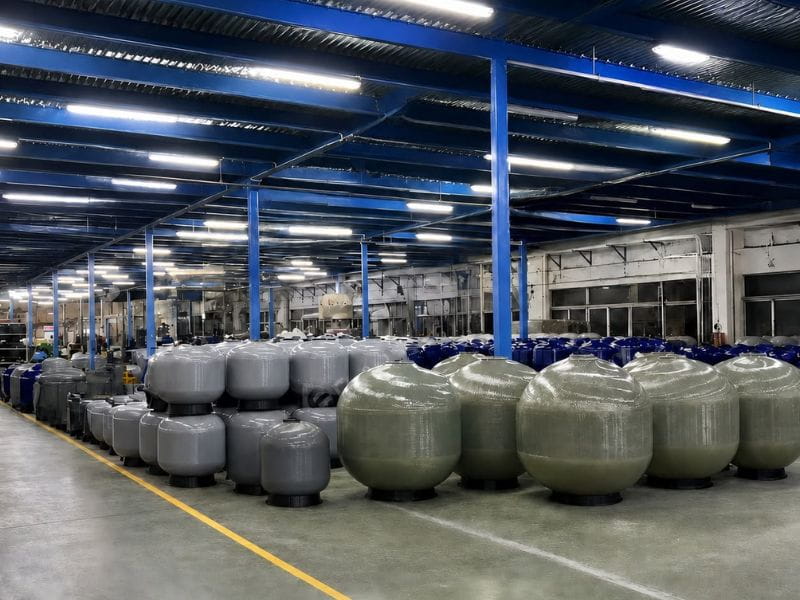 Thiết bị bể bơi