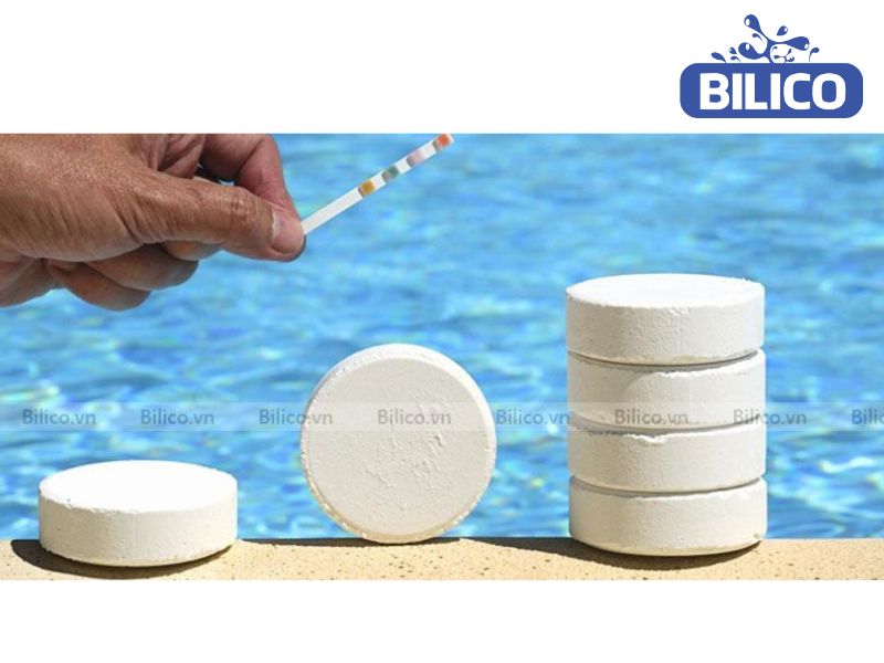 Chất nào dùng để khử trùng bể bơi